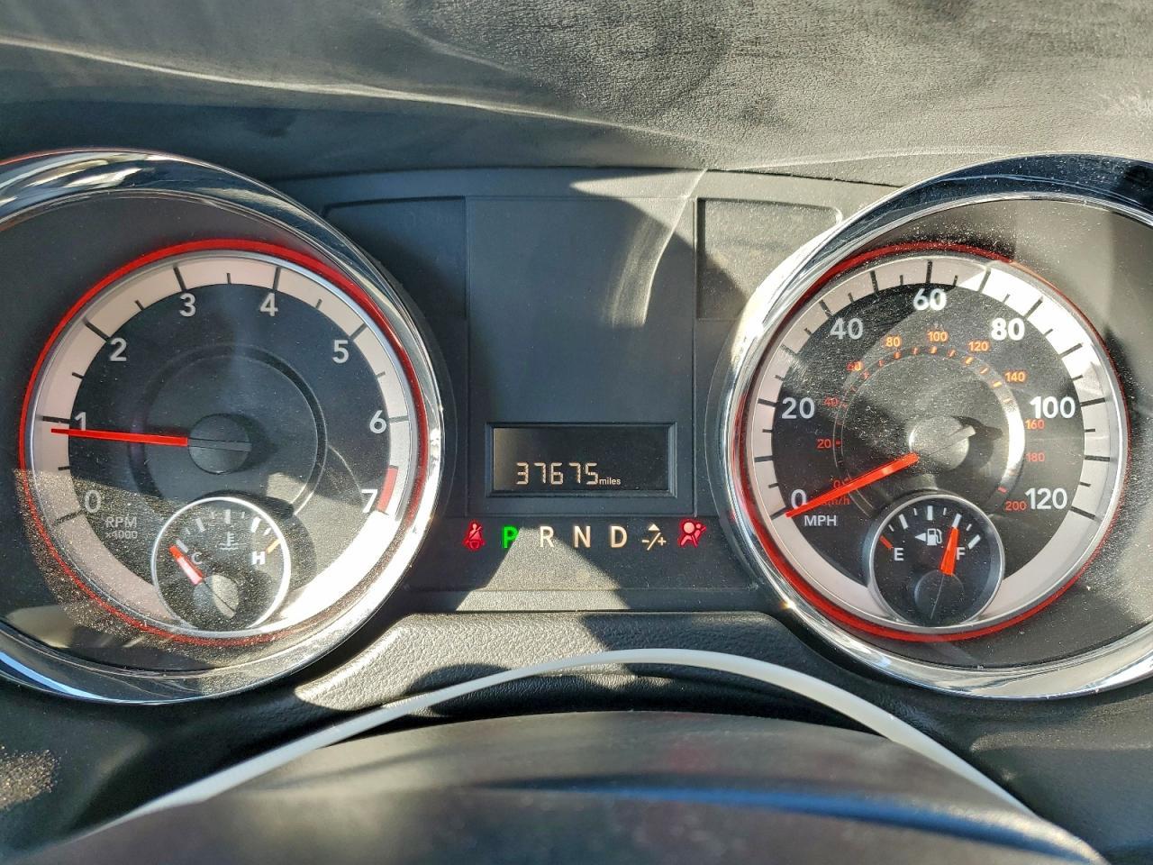 2017 Dodge Caravan - zdjęcie 9