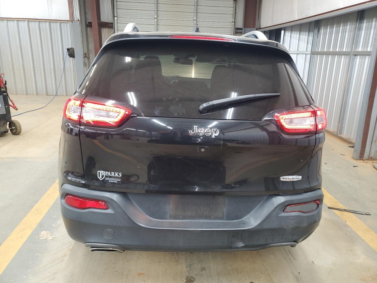 2015 Jeep Cherokee Latitude - zdjęcie 6