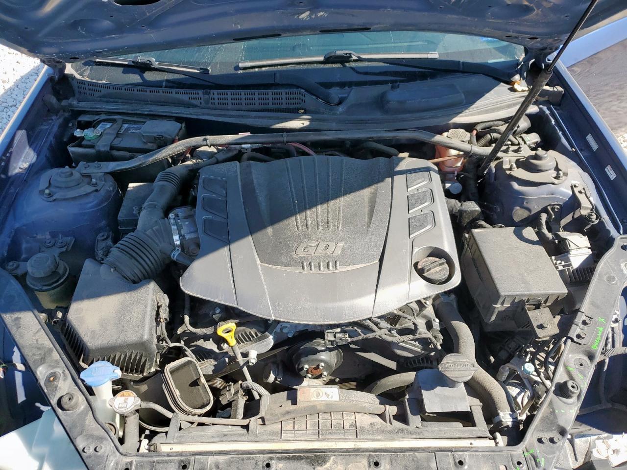 2016 Hyundai Genesis Coupe - zdjęcie 11