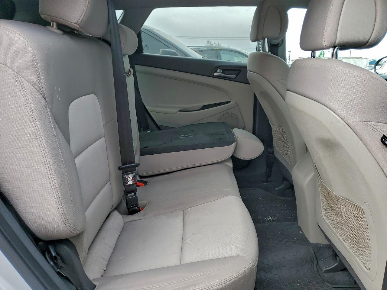 2016 Hyundai Tucson - zdjęcie 11