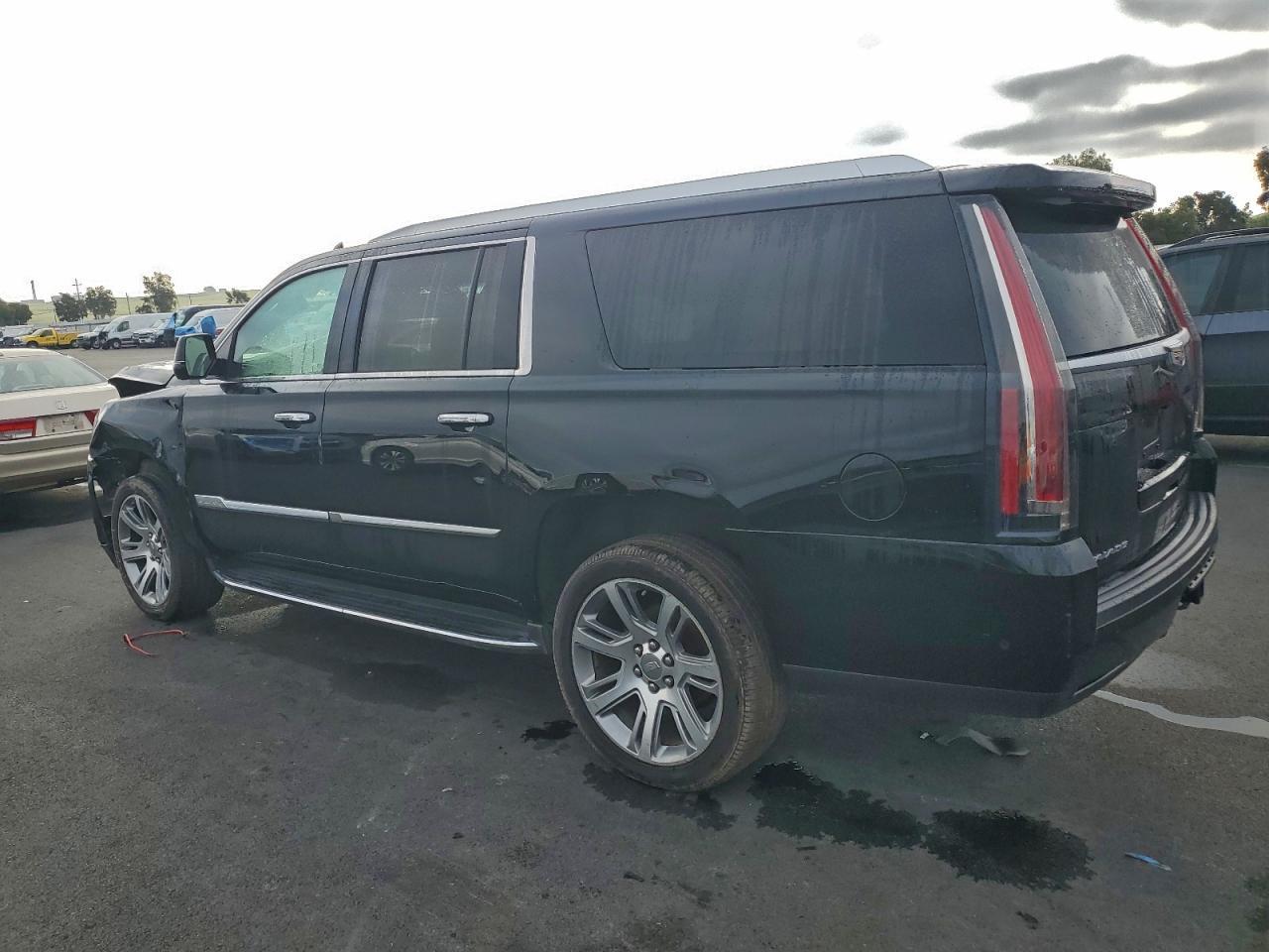 2019 Cadillac Escalade - zdjęcie 2