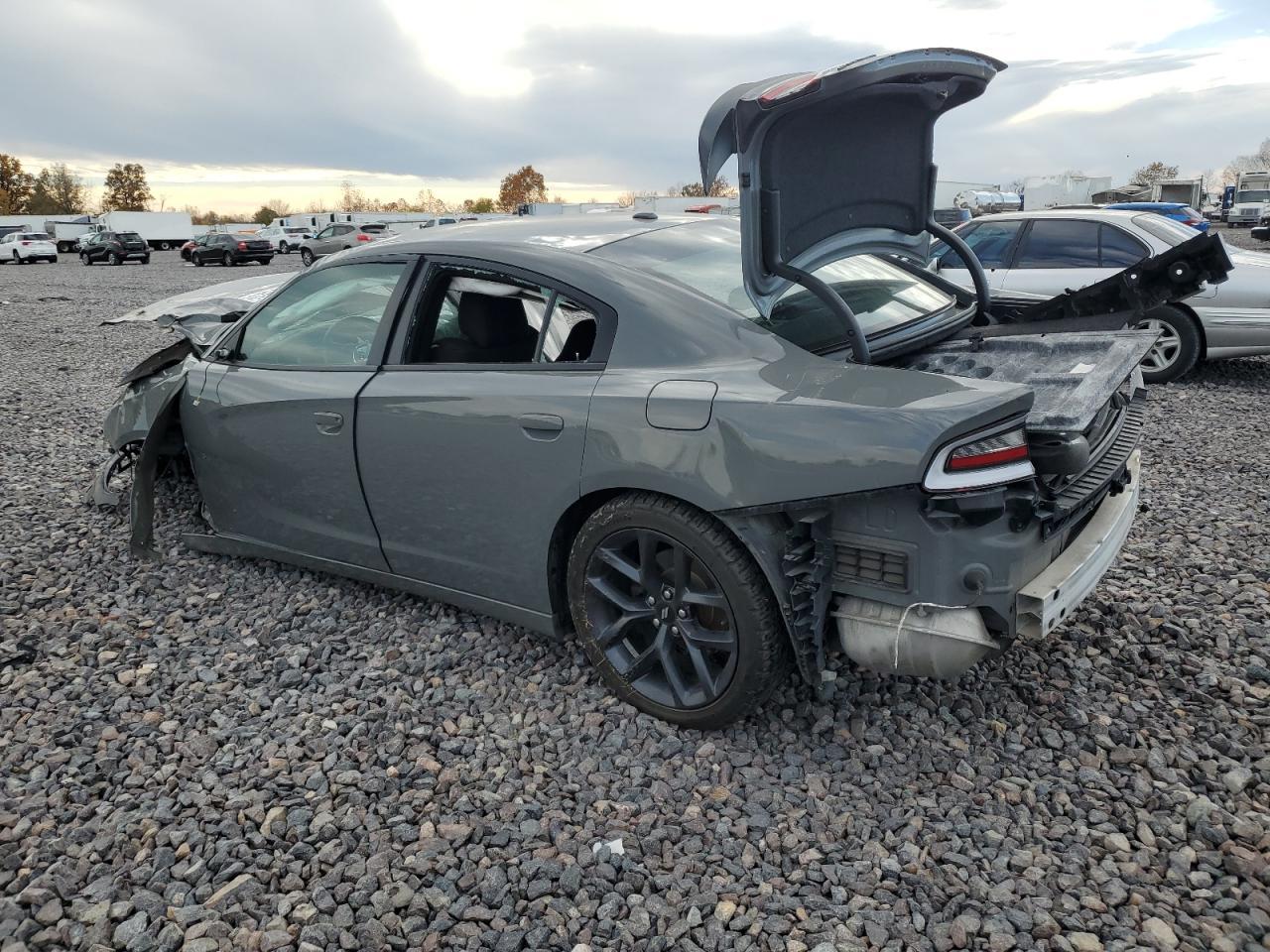 2019 Dodge Charger Sxt - zdjęcie 2