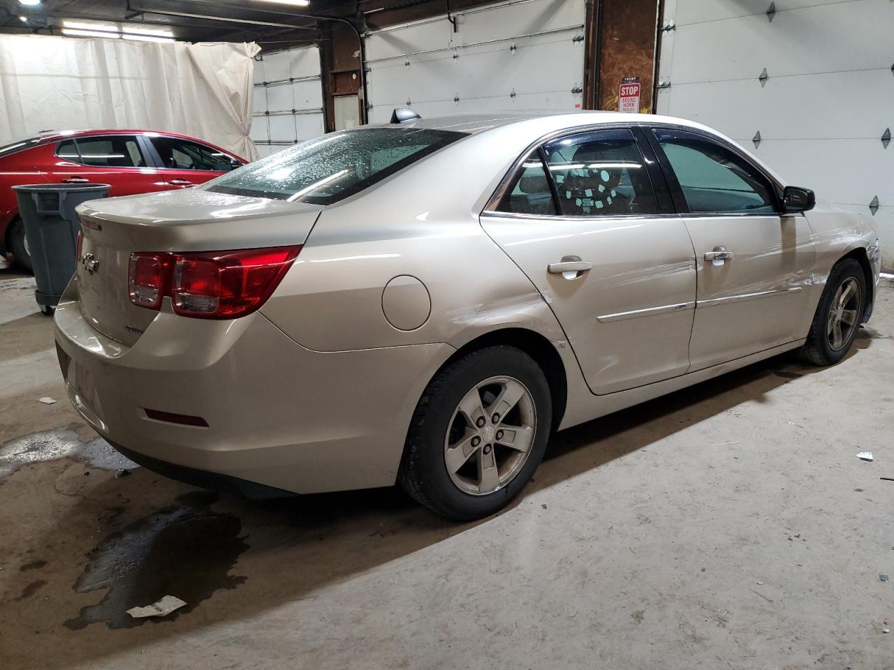 2013 Chevrolet Malibu Ls - zdjęcie 3