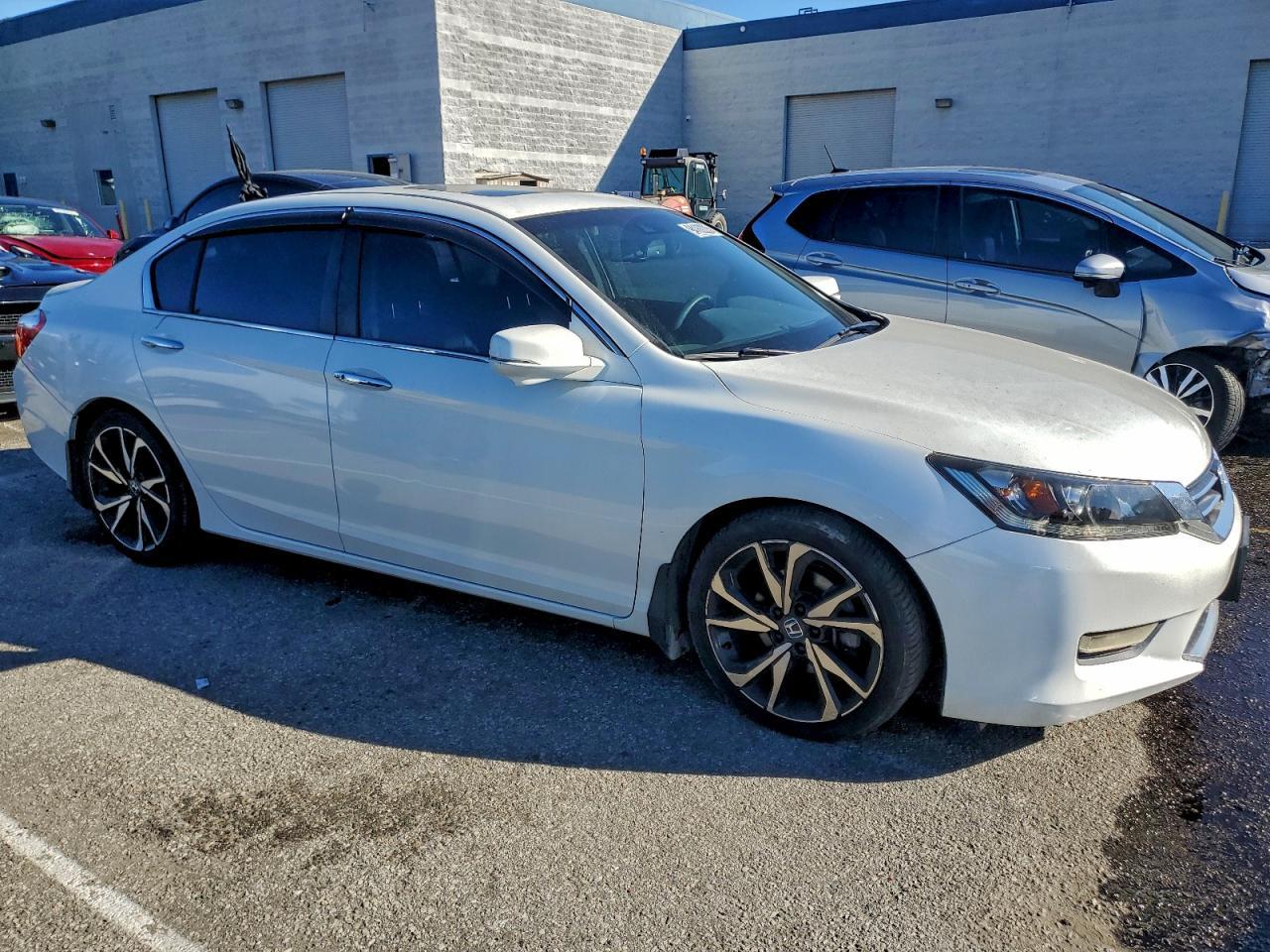 2013 Honda Accord - zdjęcie 4