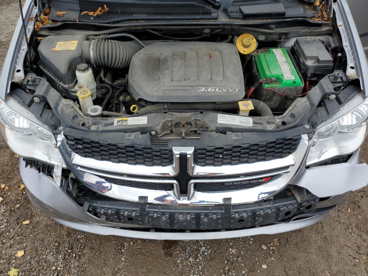 2016 Dodge Caravan - zdjęcie 12