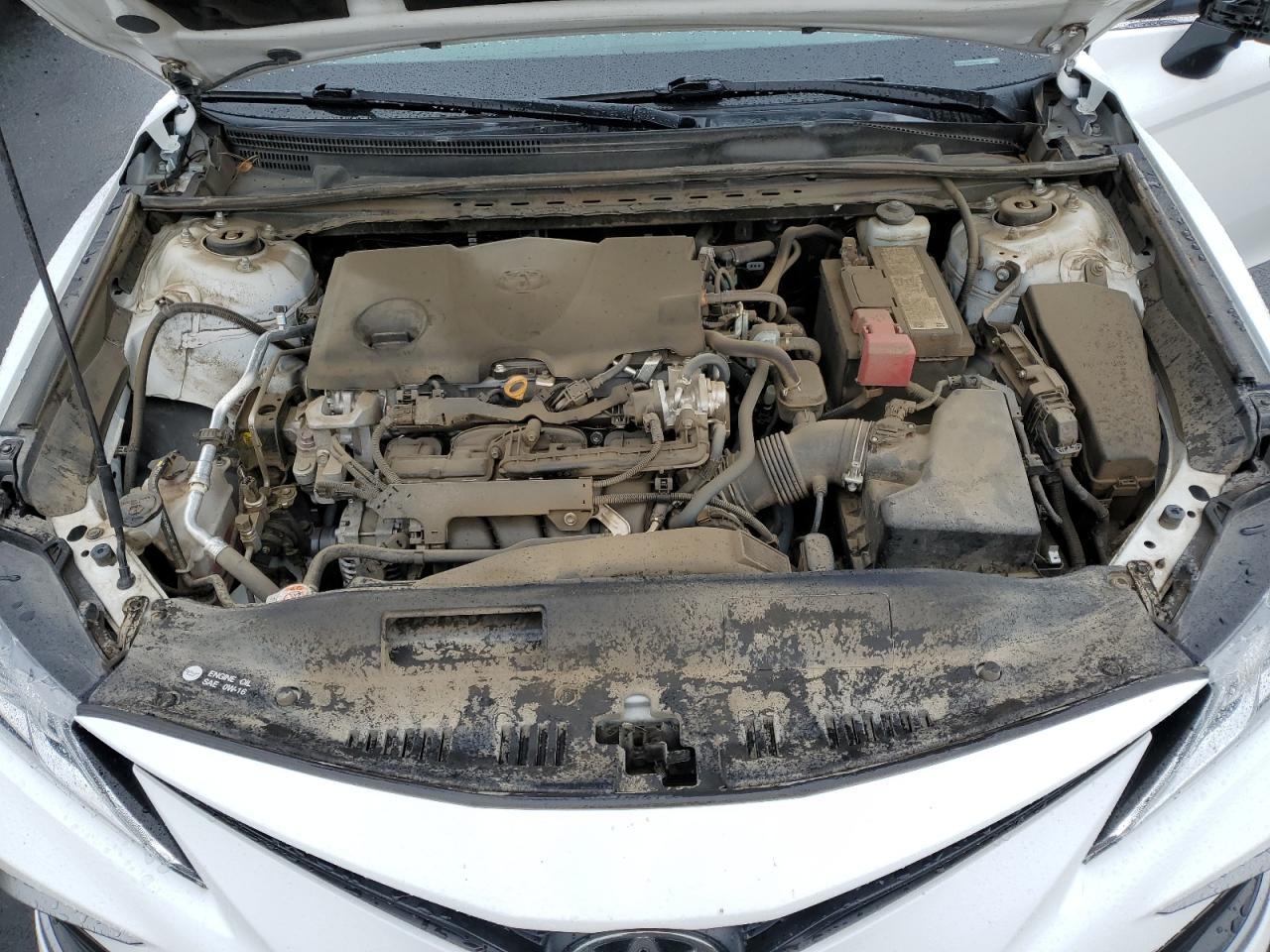 2022 Toyota Camry - zdjęcie 11
