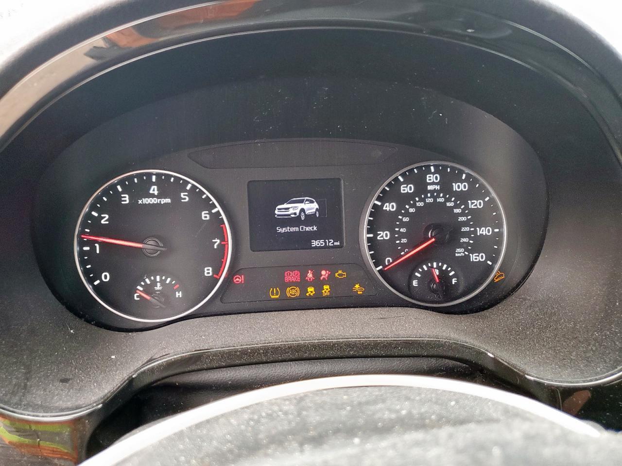 2022 Kia Seltos - zdjęcie 9