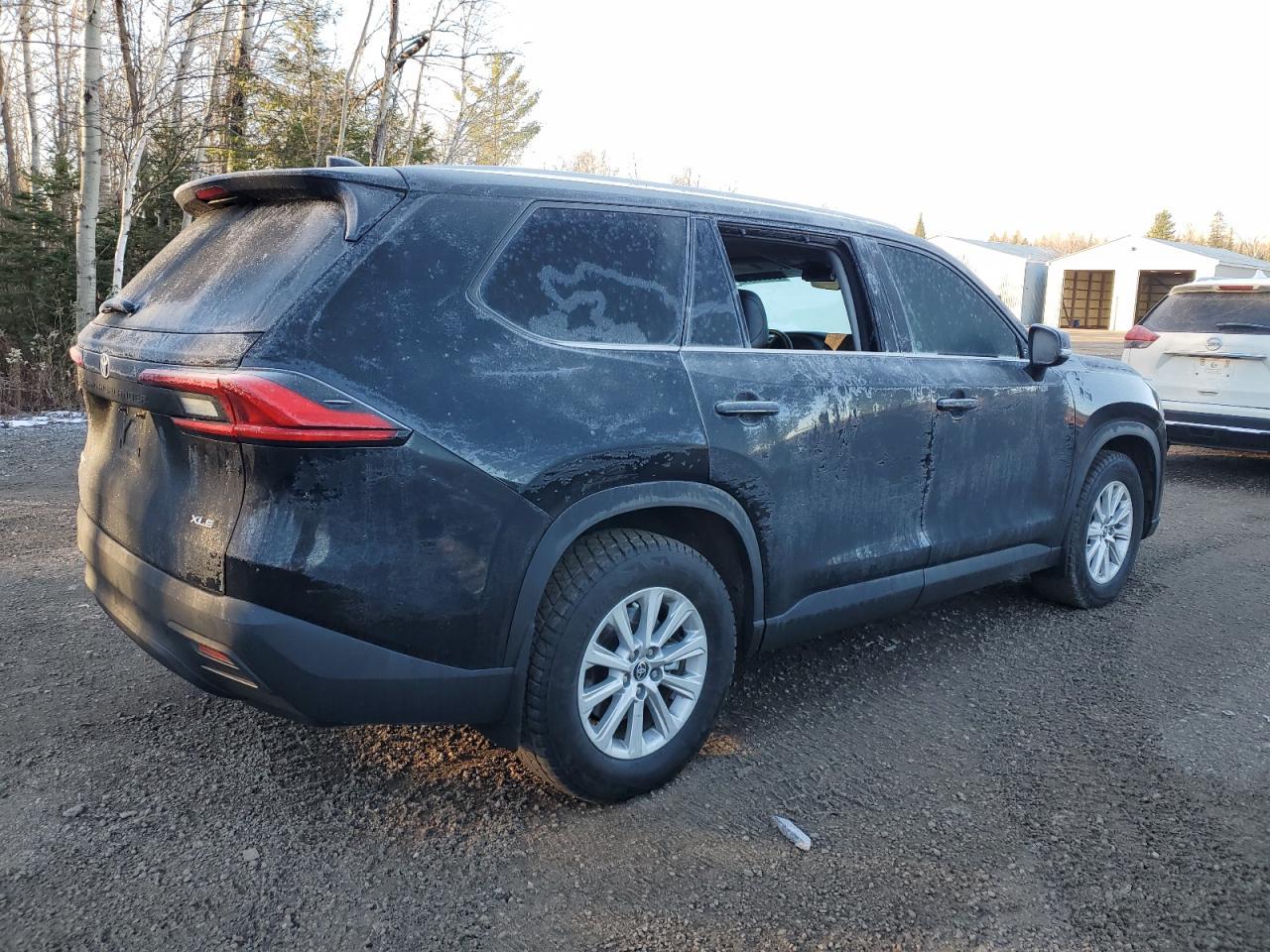 2024 Toyota Highlander - zdjęcie 3