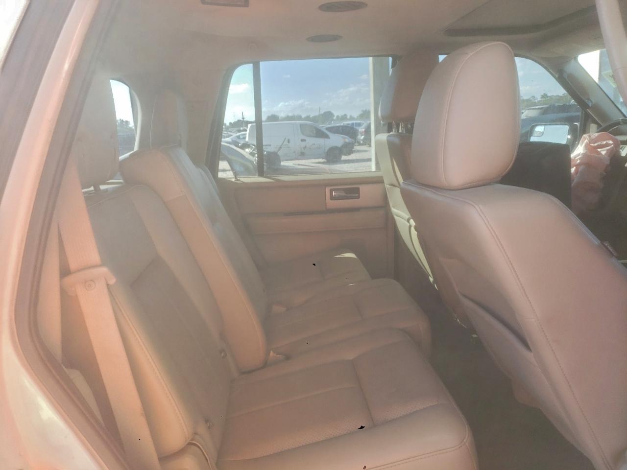 2014 Ford Expedition Limited - zdjęcie 11
