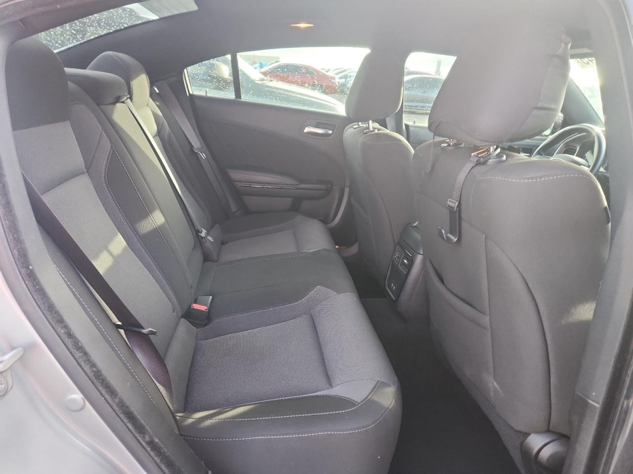 2022 Dodge Charger Sxt - zdjęcie 10