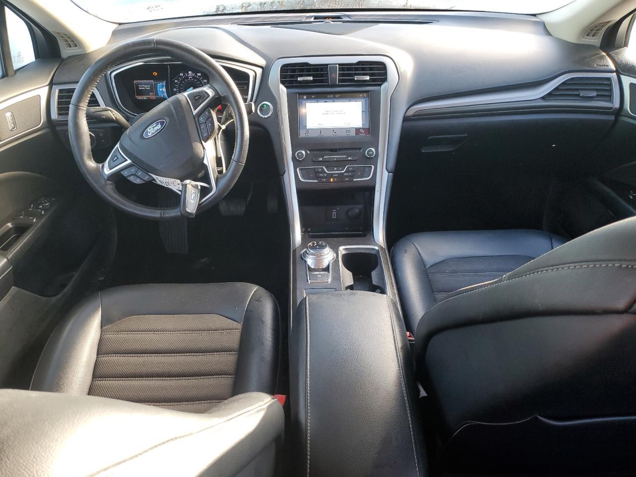 2017 Ford Fusion - zdjęcie 8