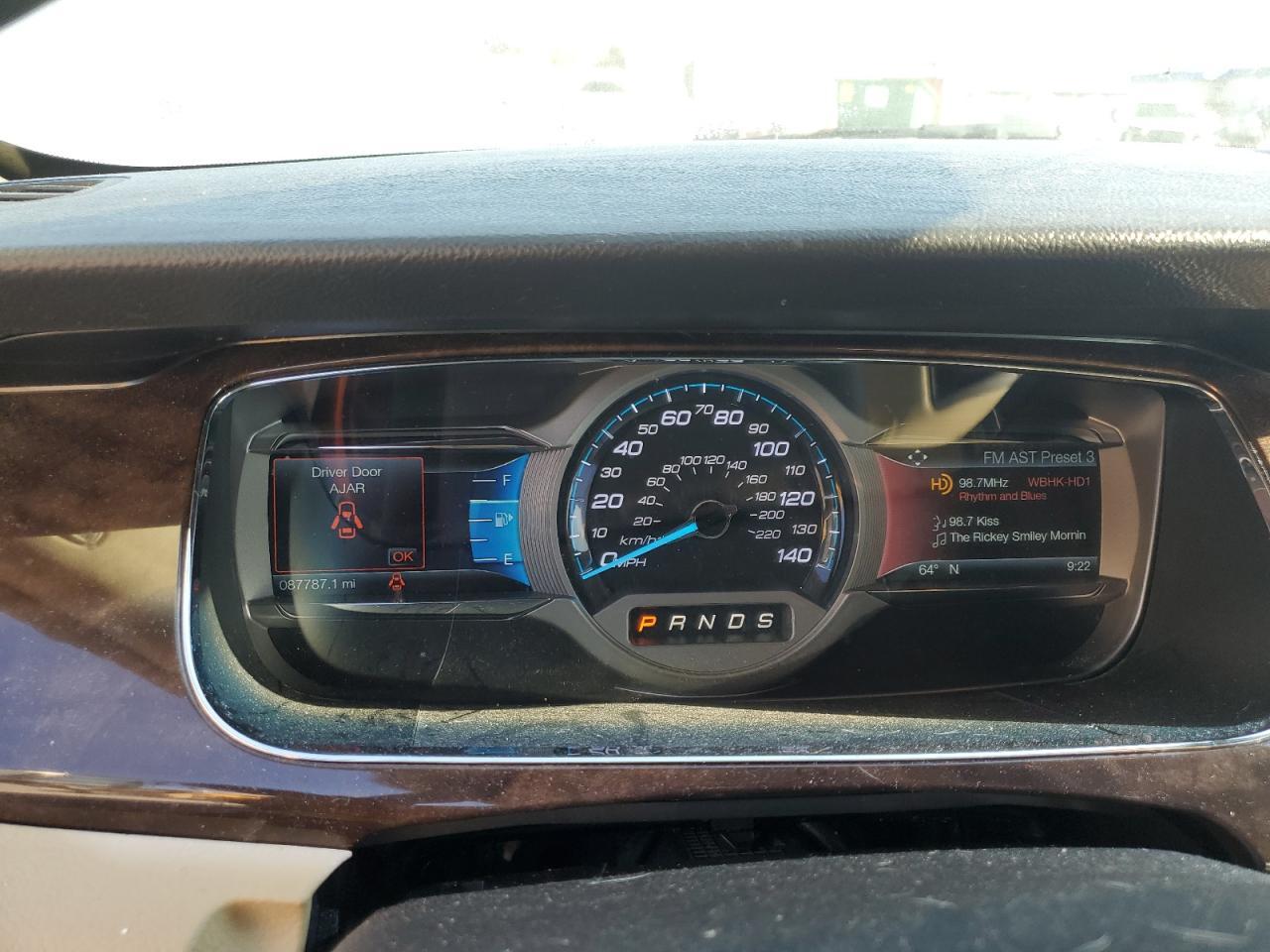 2018 Ford Taurus - zdjęcie 9