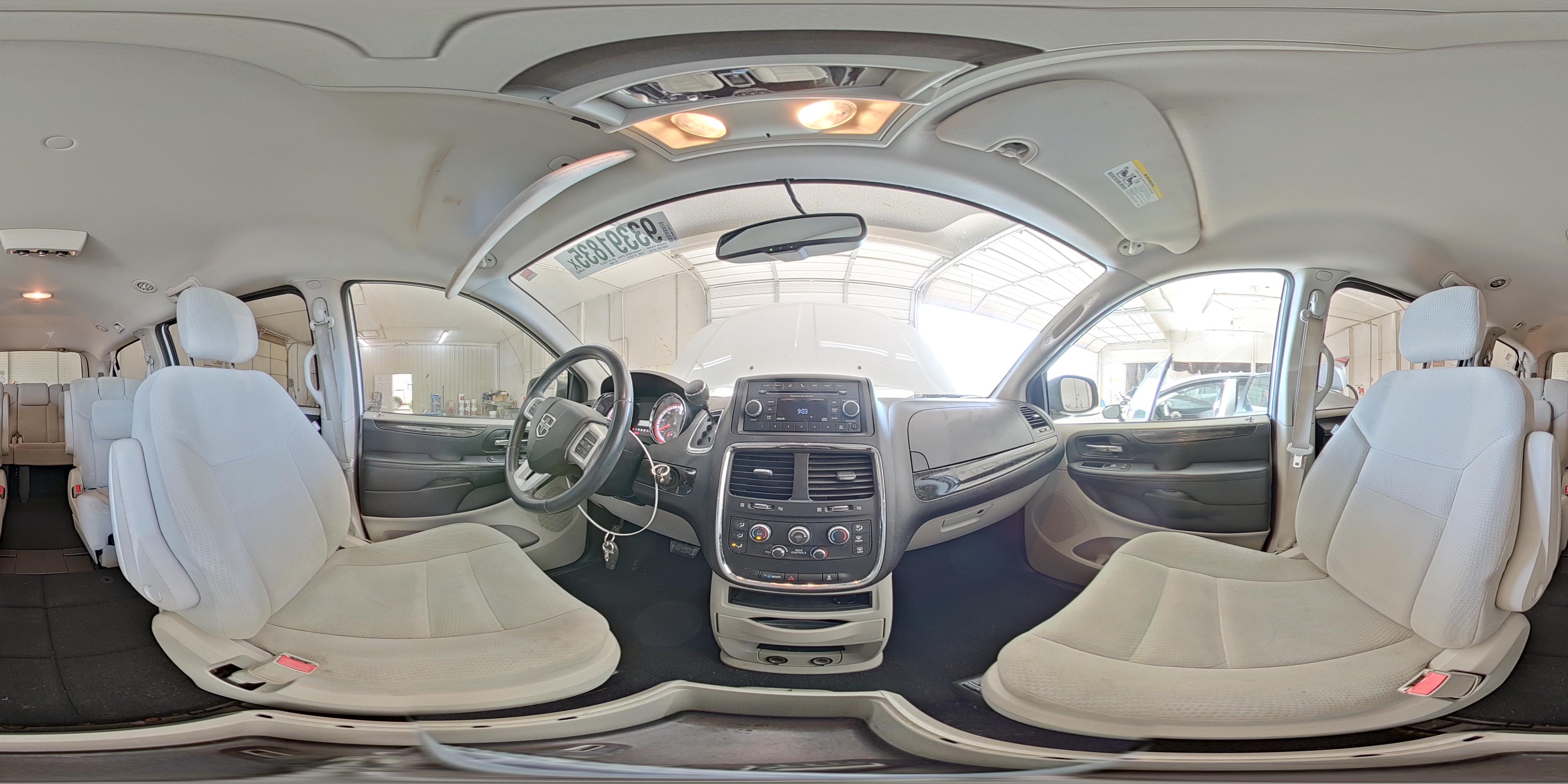 2014 Dodge Caravan - zdjęcie 16