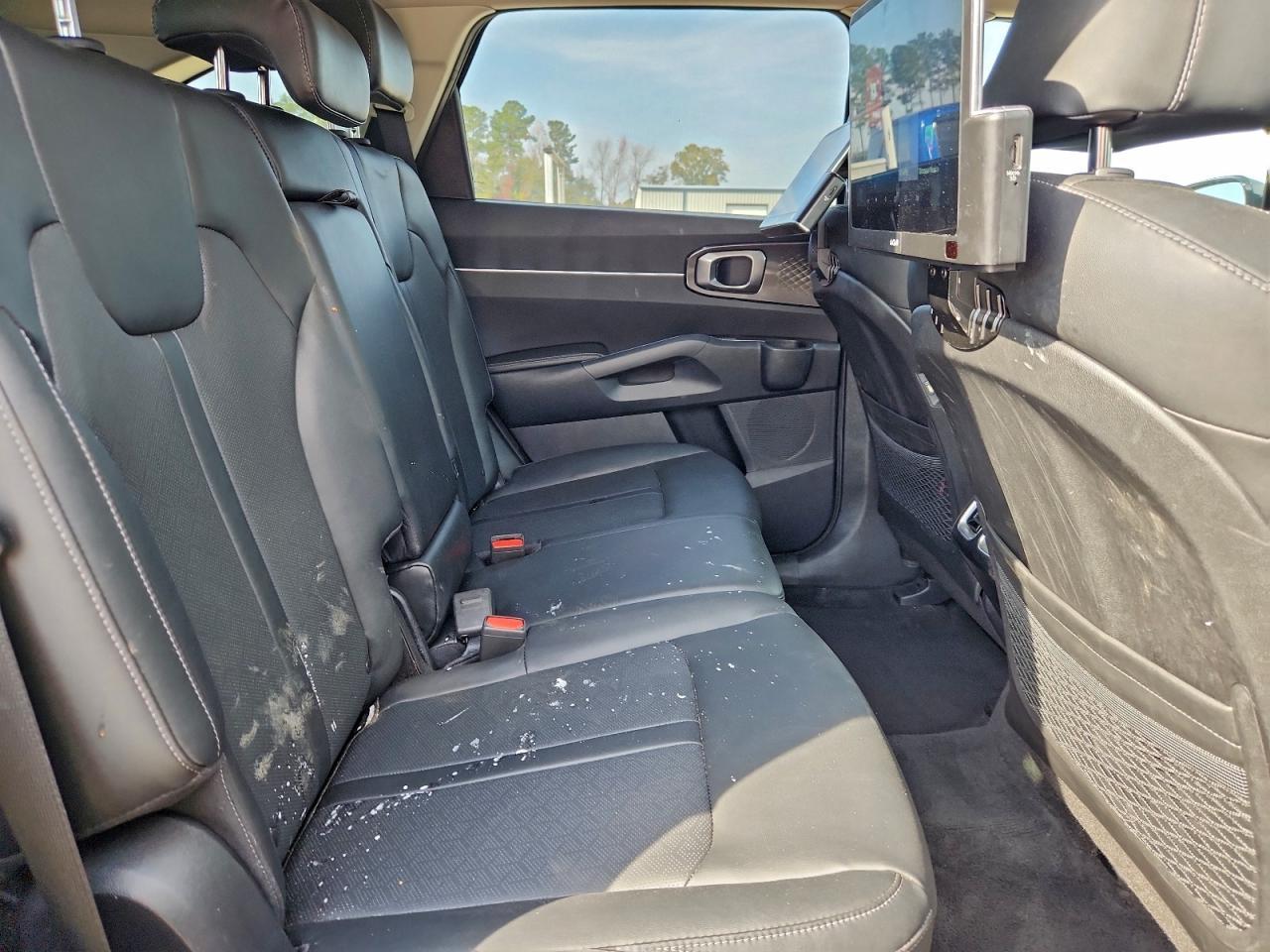 2022 Kia Sorento S - zdjęcie 11