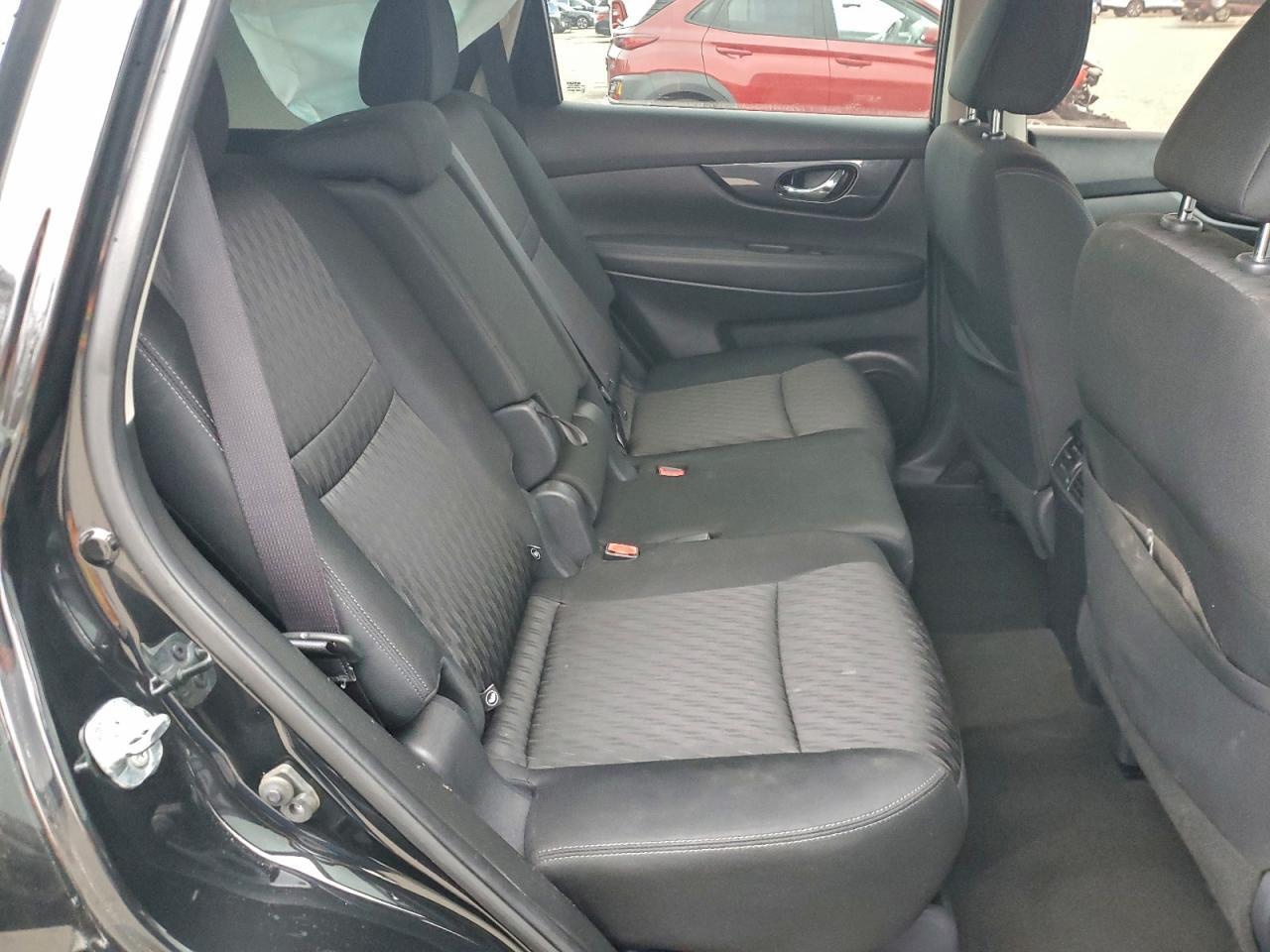 2018 Nissan Rogue - zdjęcie 11