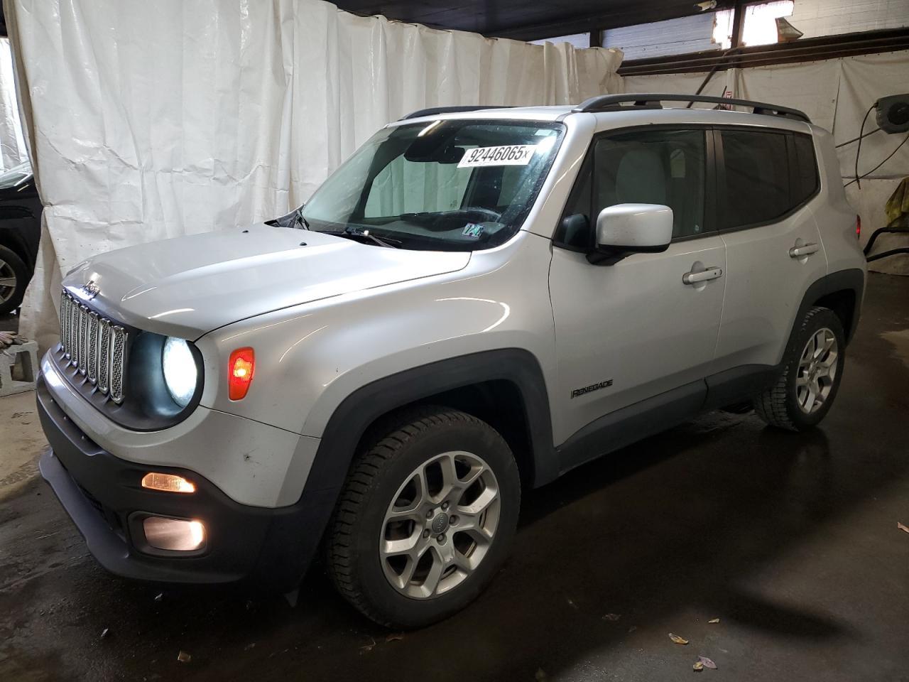 2016 Jeep Renegade - zdjęcie główne