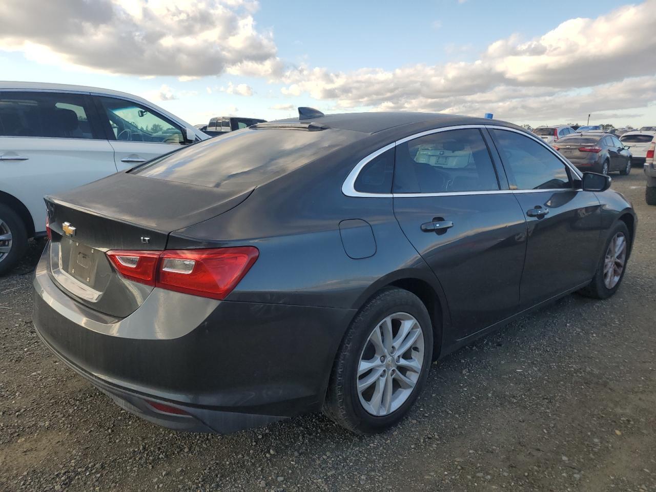 2017 Chevrolet Malibu Lt - zdjęcie 3