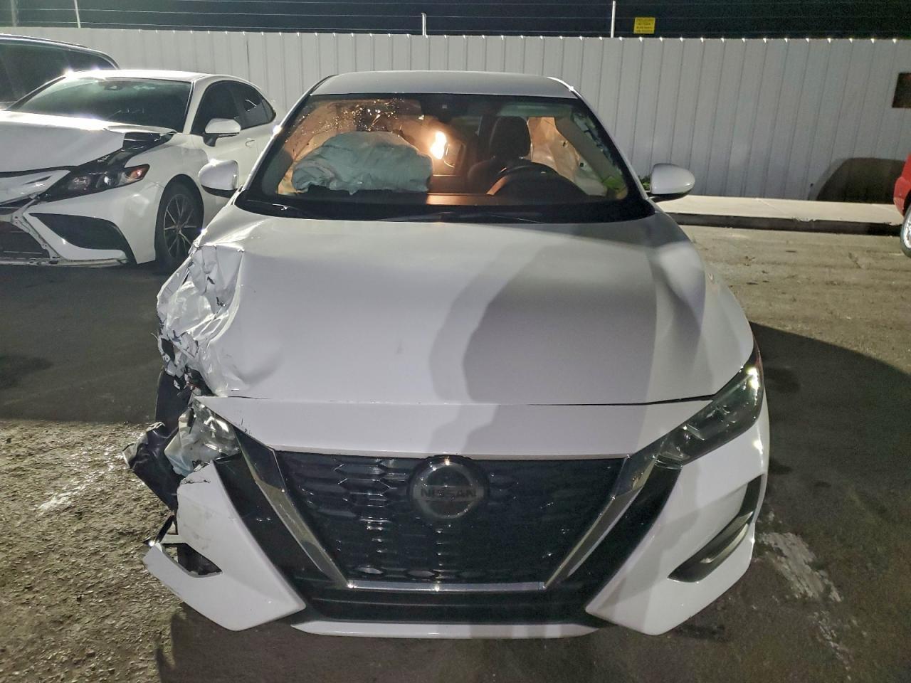 2023 Nissan Sentra - zdjęcie 5