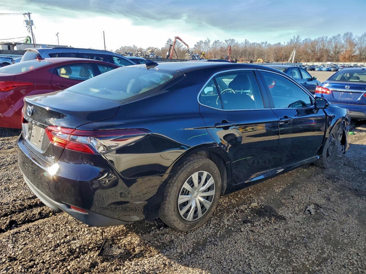 2021 Toyota Camry - zdjęcie 3