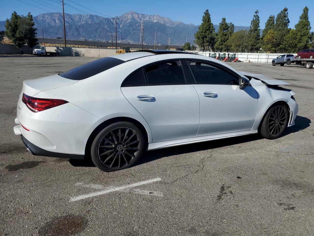 2023 Mercedes-Benz Cla 250 4Matic - zdjęcie 3