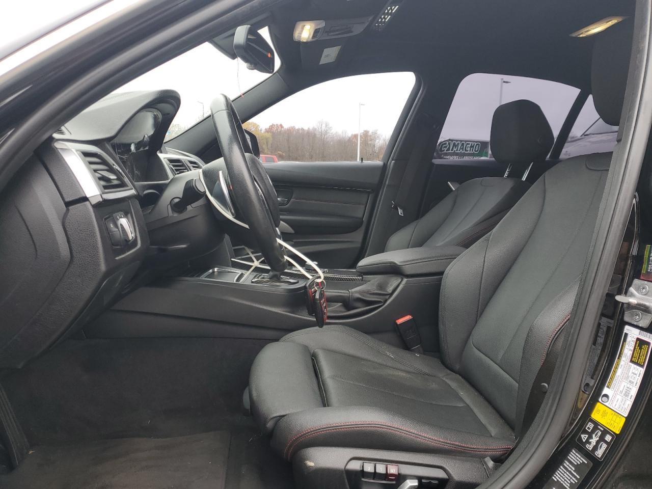 2018 BMW 330 Xi - zdjęcie 7