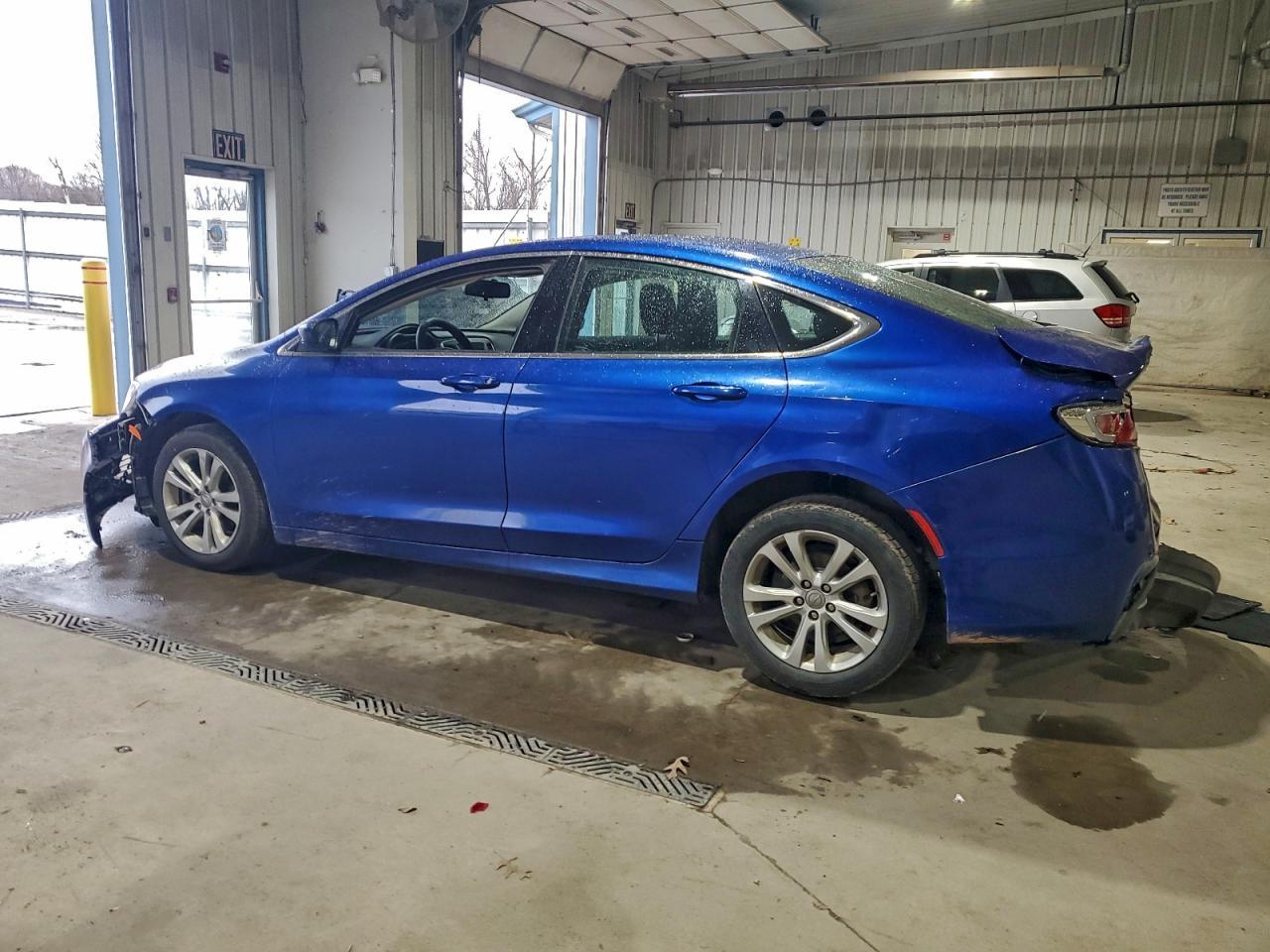 2015 Chrysler 200 - zdjęcie 2