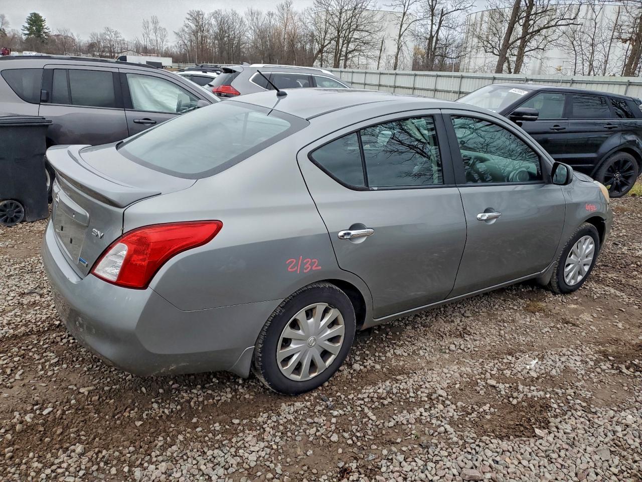 2013 Nissan Versa - zdjęcie 3