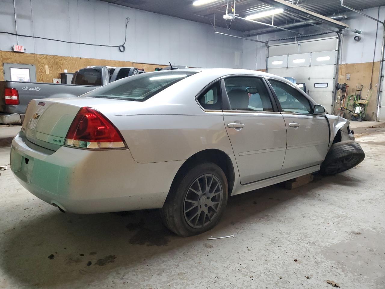 2015 Chevrolet Impala Limited Lt - zdjęcie 3