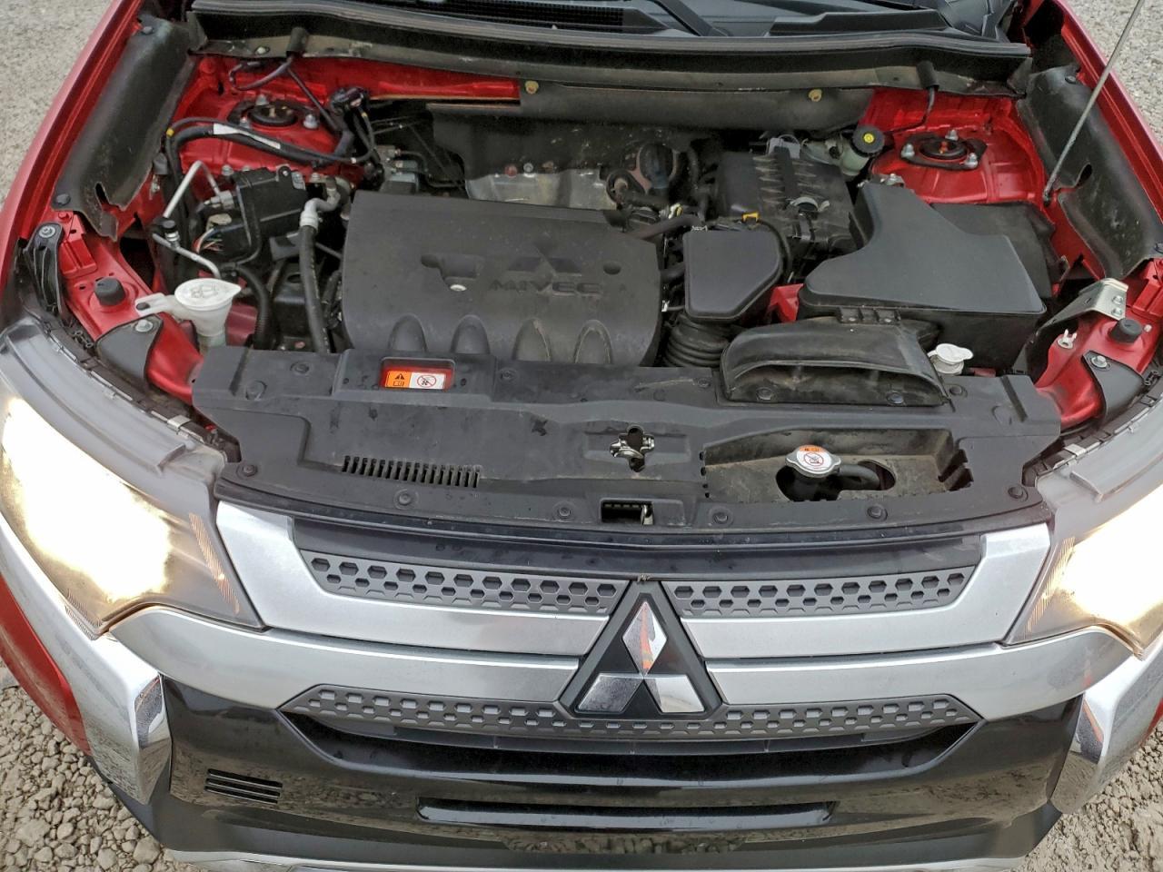 2019 Mitsubishi Outlander - zdjęcie 12