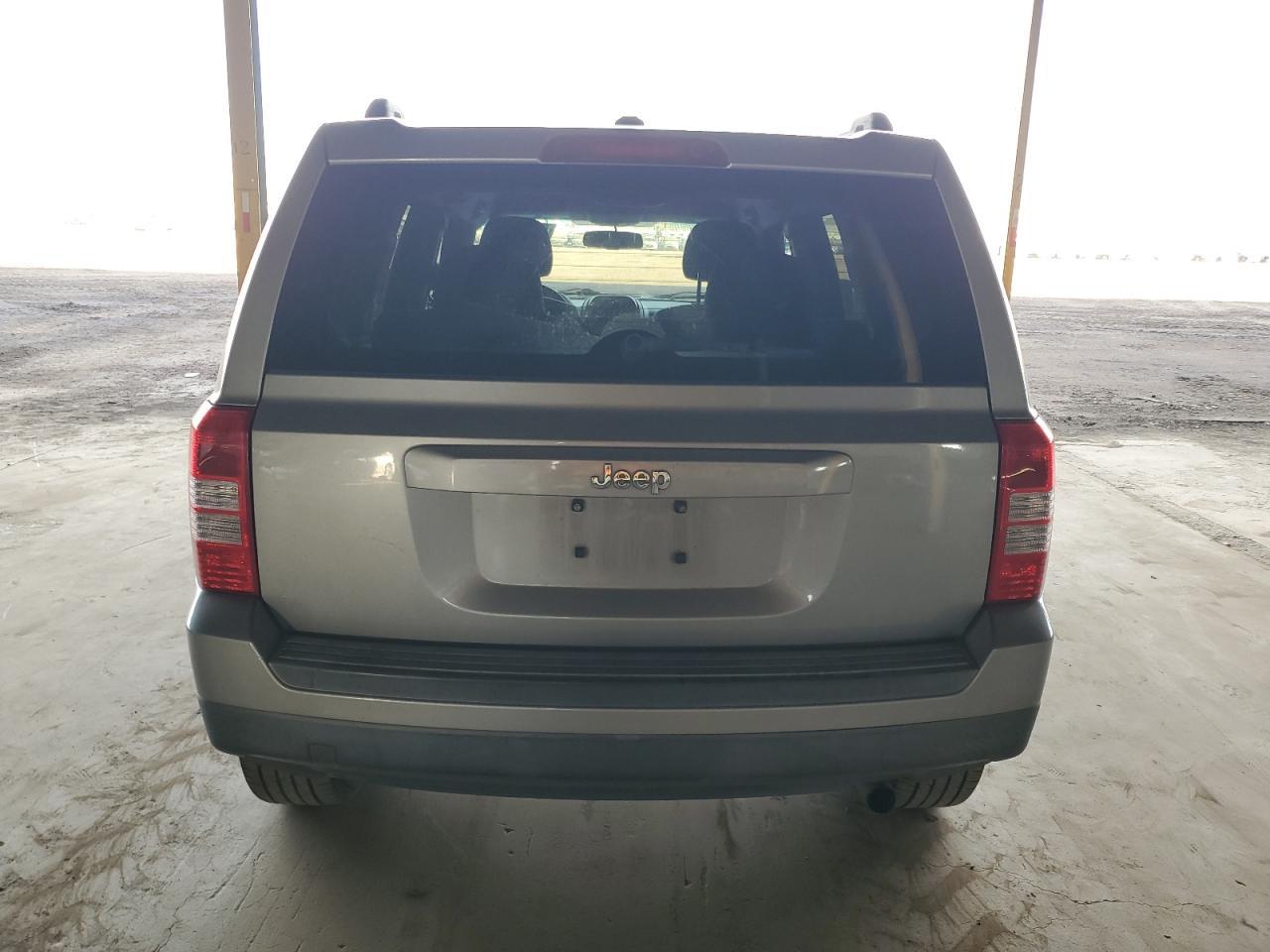 2017 Jeep Liberty (Patriot) - zdjęcie 6