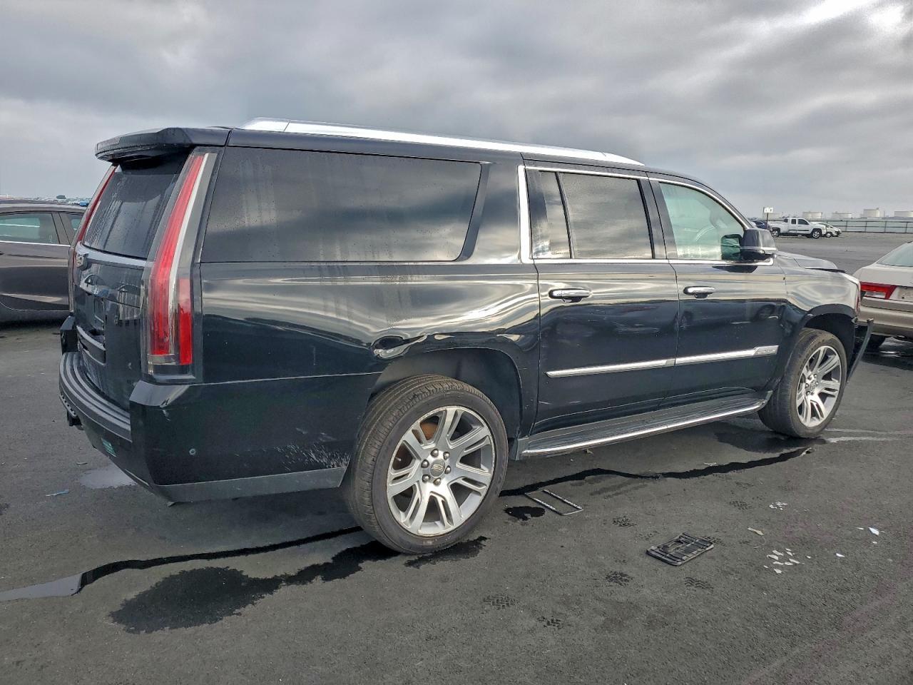 2019 Cadillac Escalade - zdjęcie 3