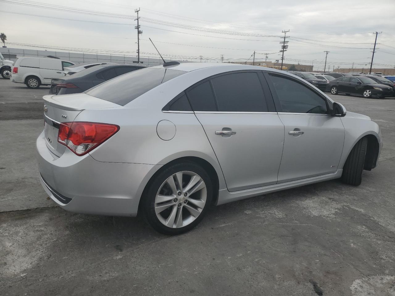 2015 Chevrolet Cruze - zdjęcie 3