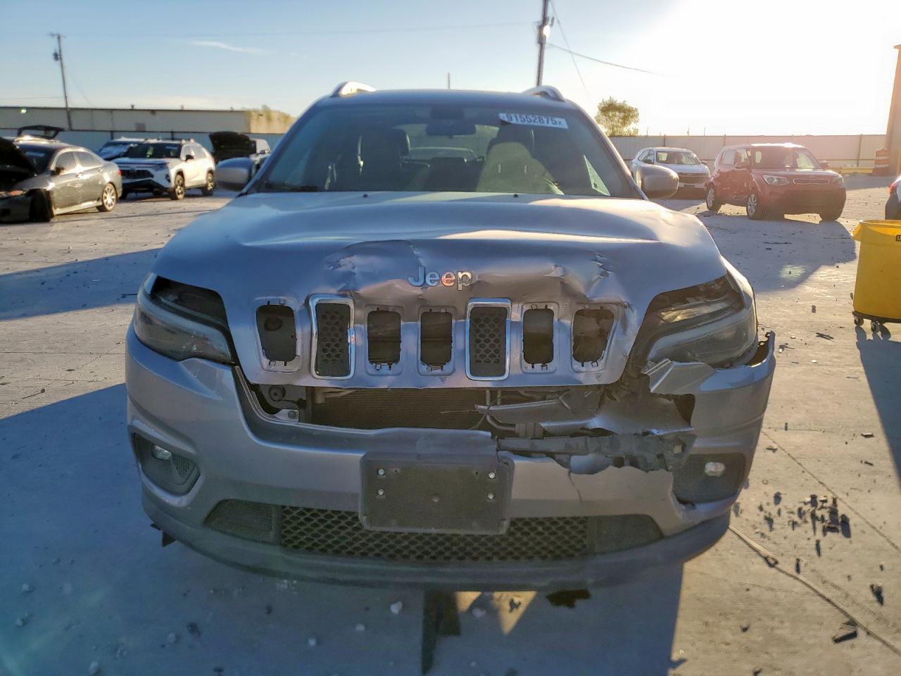 2019 Jeep Cherokee - zdjęcie 5