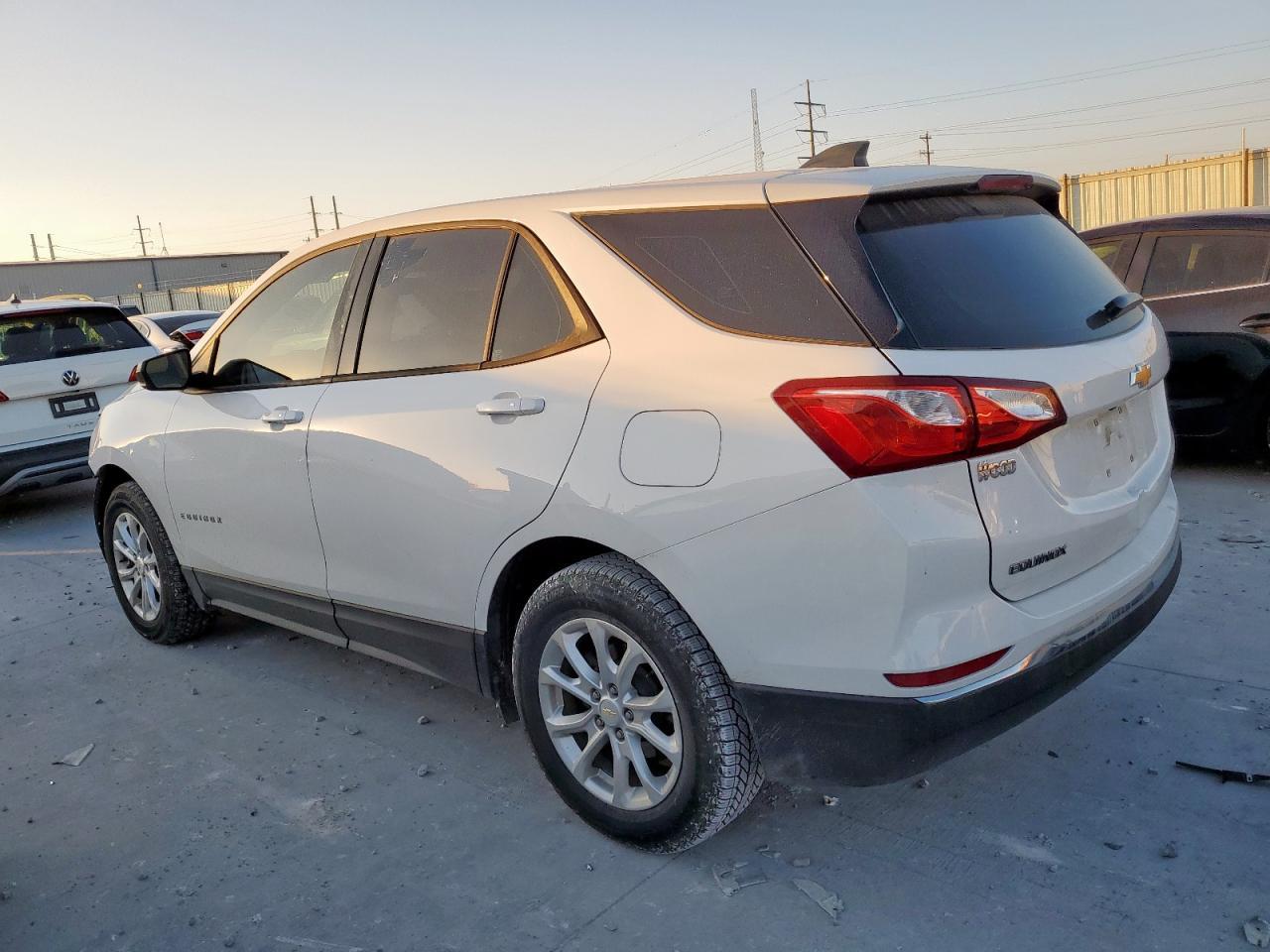 2018 Chevrolet Equinox - zdjęcie 2