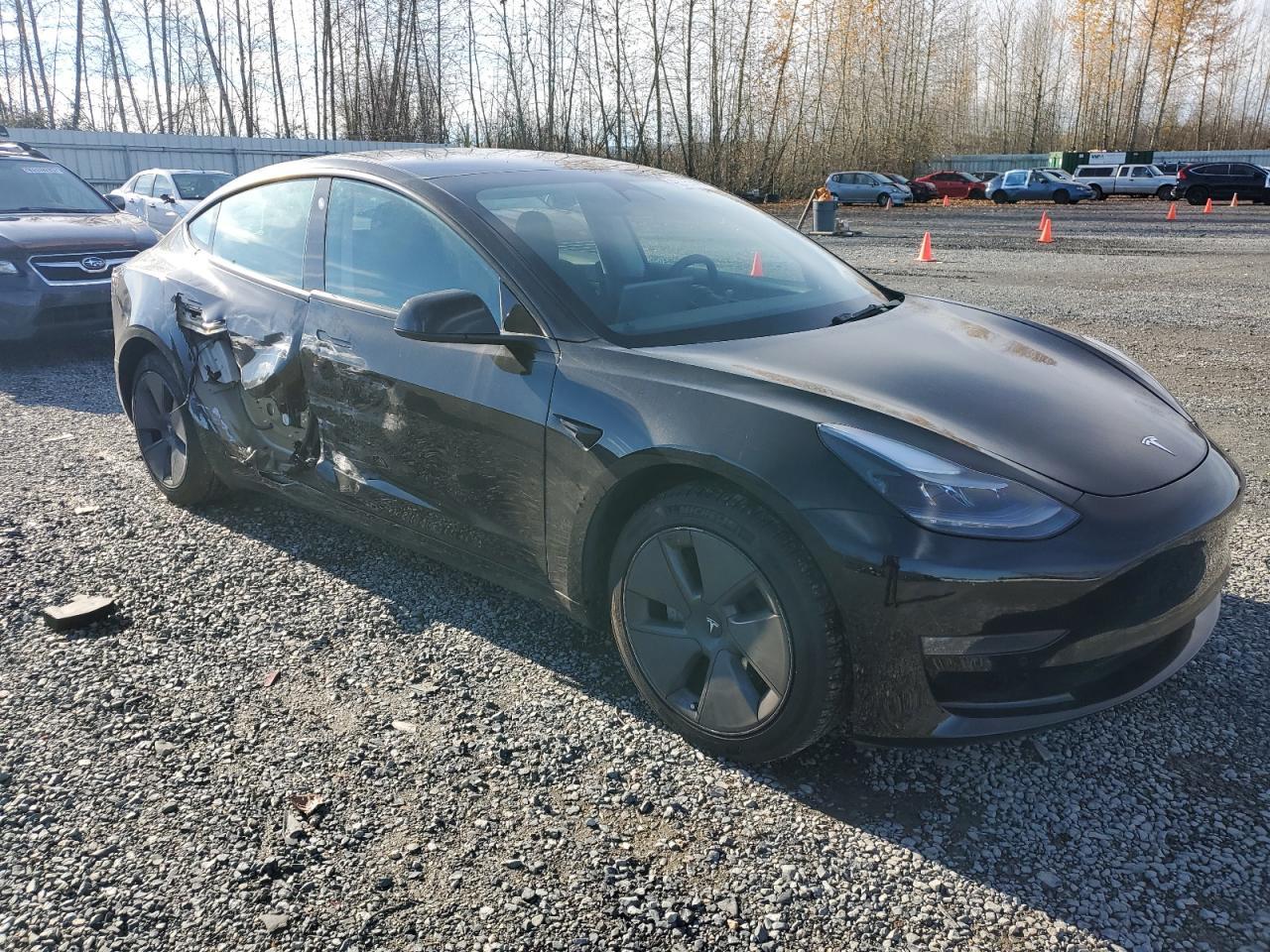 2022 Tesla Model 3 - zdjęcie 4