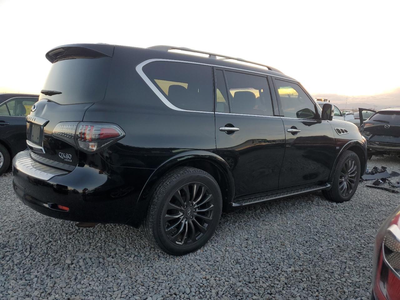 2015 Infiniti QX80 - zdjęcie 3