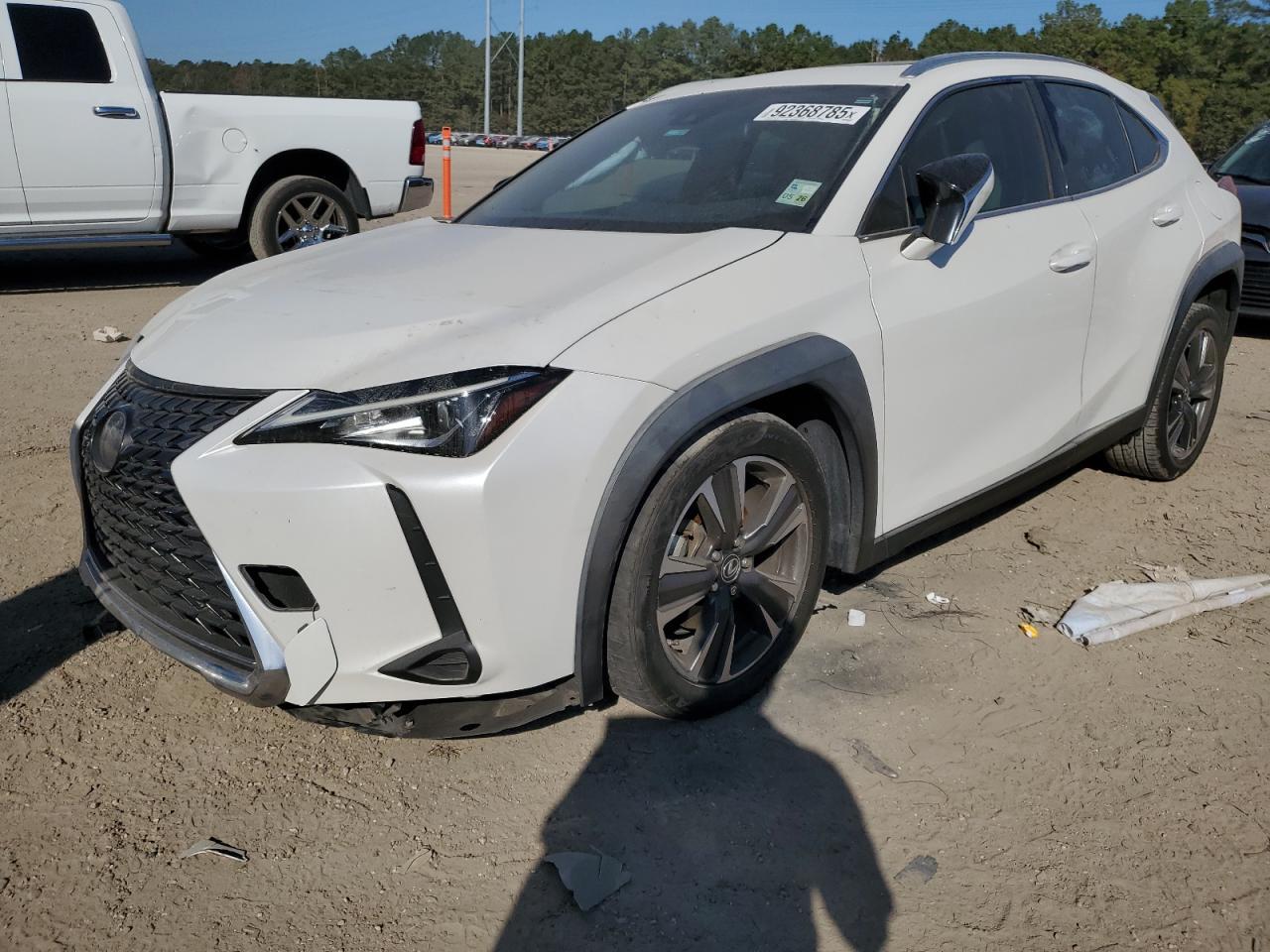 2019 Lexus Ux 200 - zdjęcie główne