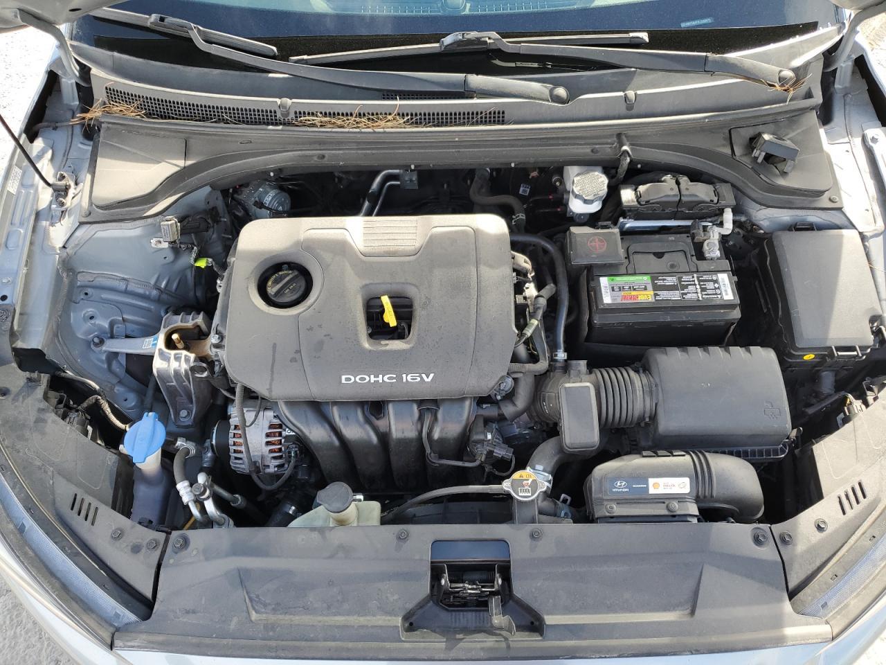 2020 Hyundai Veloster Base - zdjęcie 11