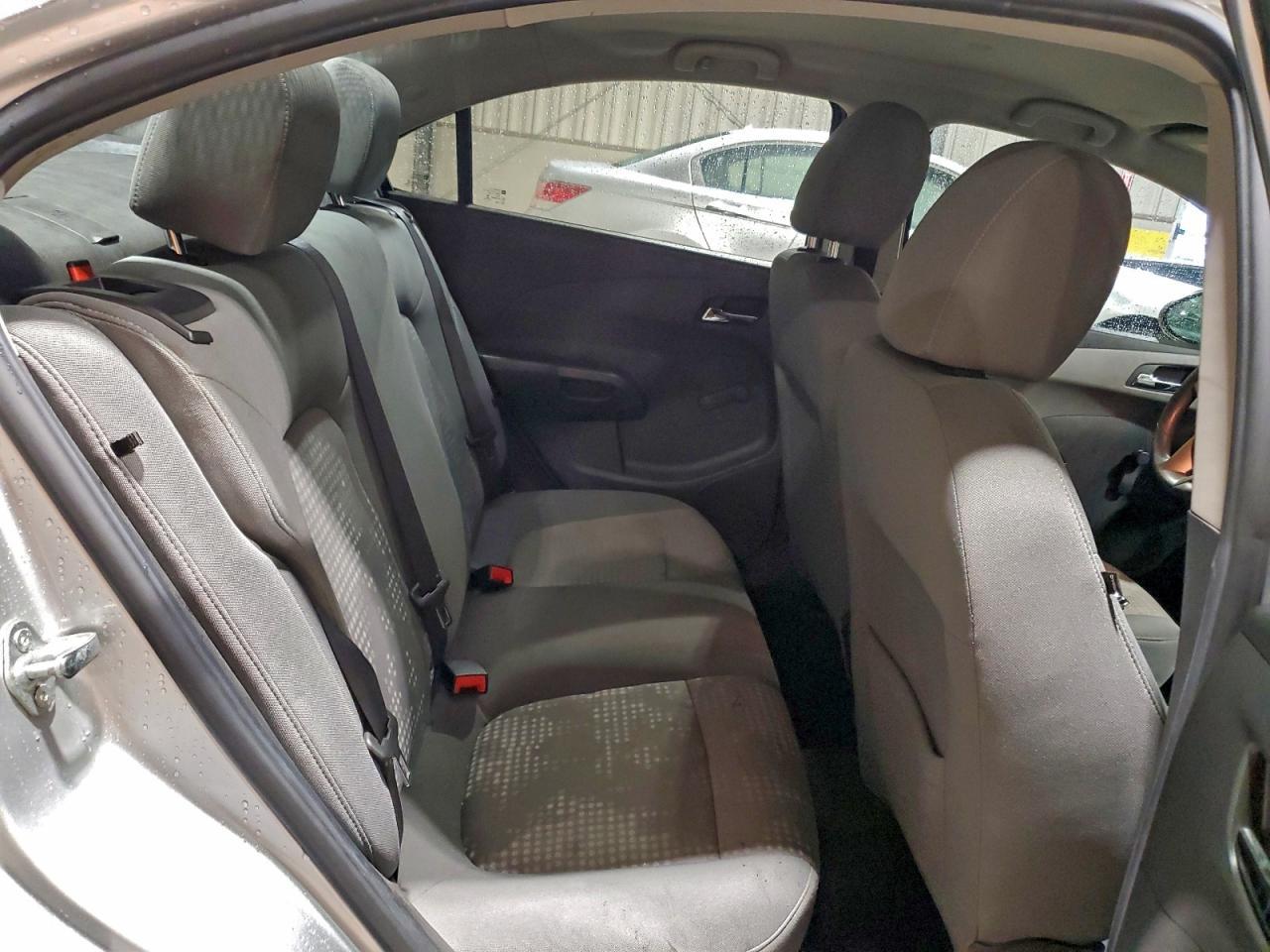 2013 Chevrolet Sonic - zdjęcie 10