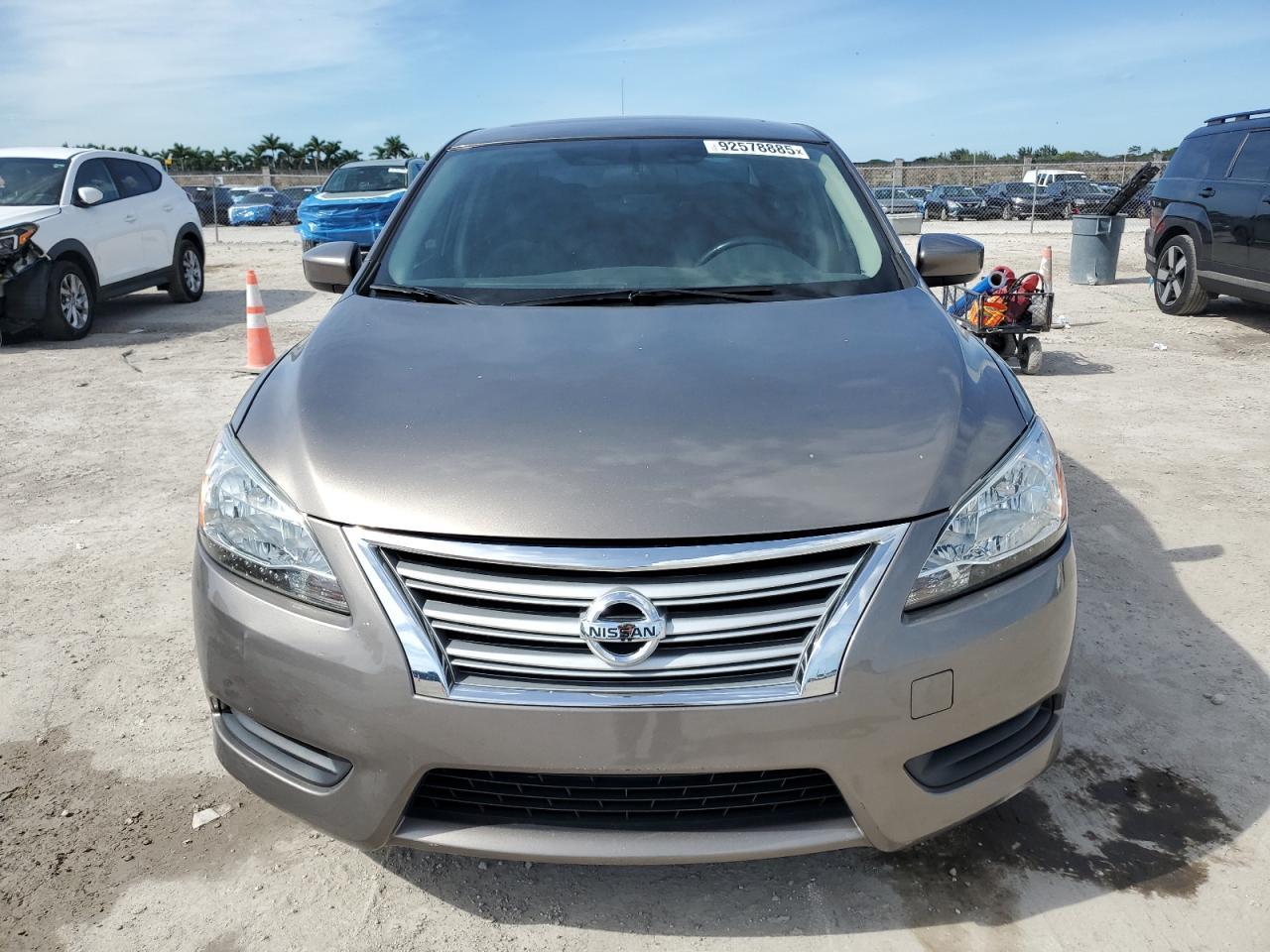2015 Nissan Sentra - zdjęcie 5