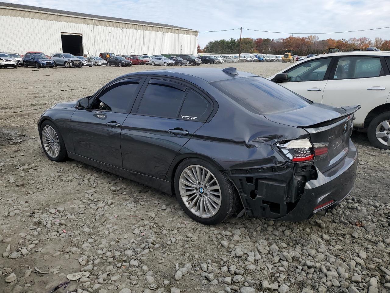 2013 BMW 335 Xi - zdjęcie 2
