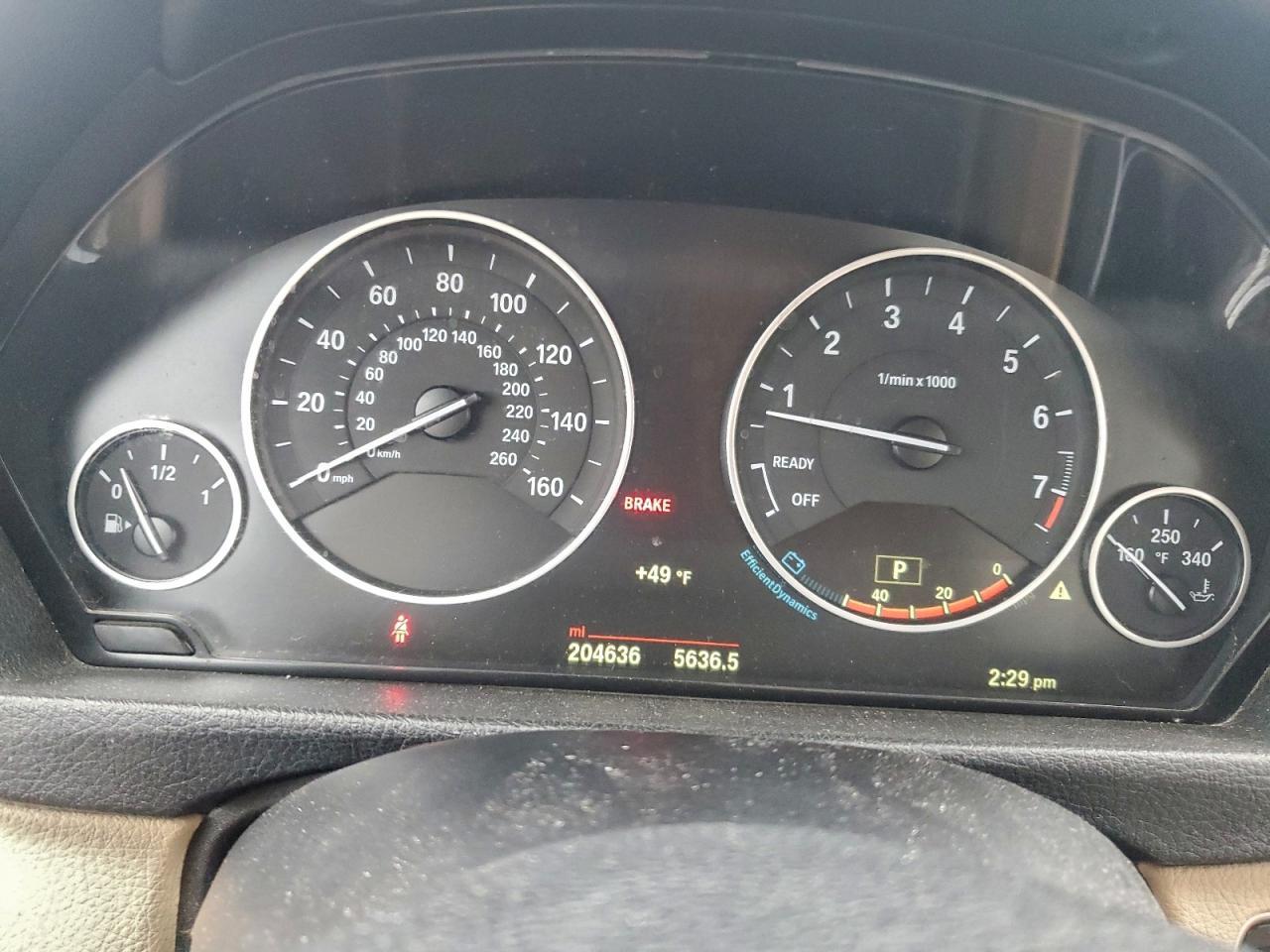 2015 BMW Seria 3 - zdjęcie 9