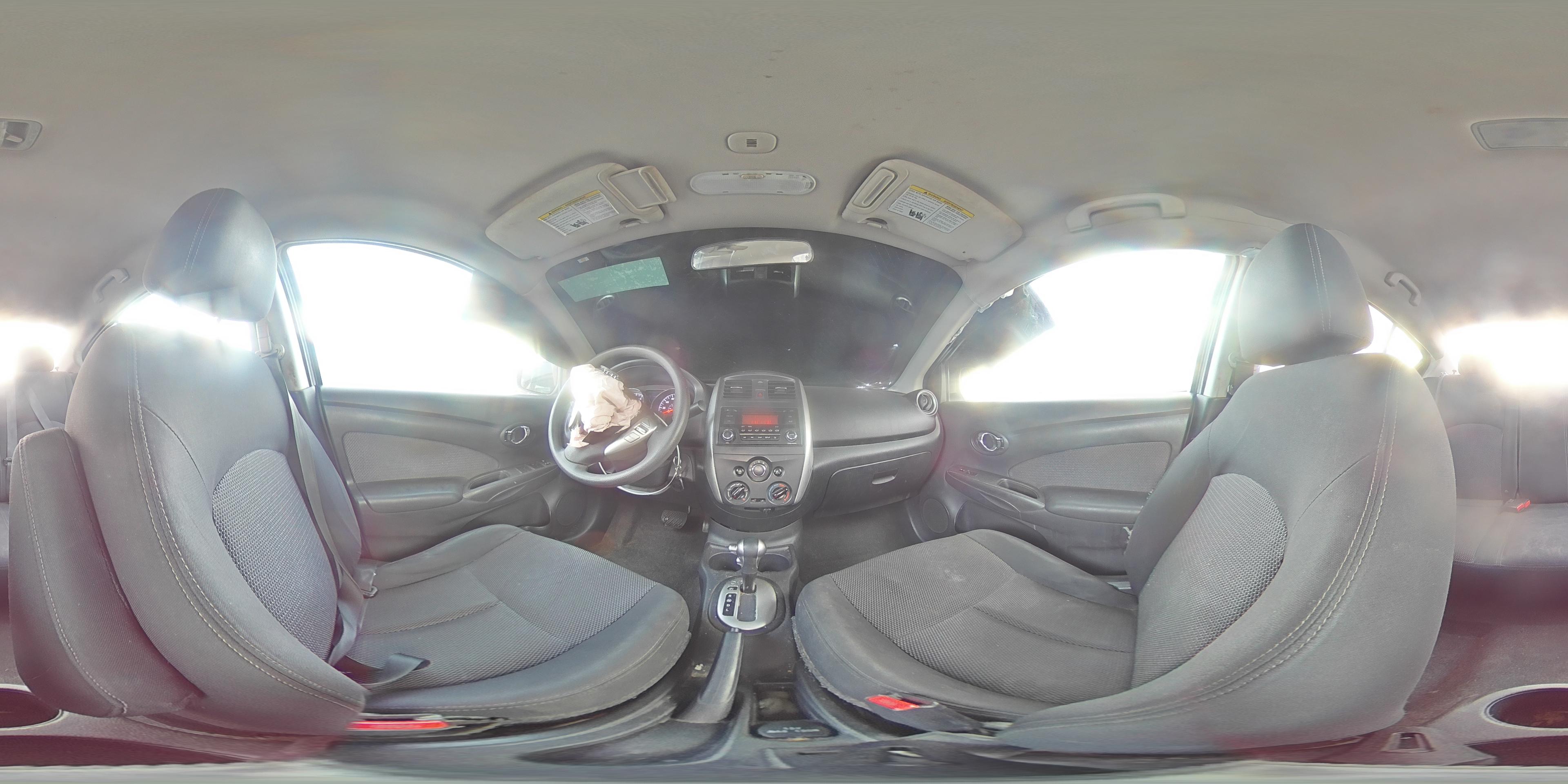2016 Nissan Versa - zdjęcie 14