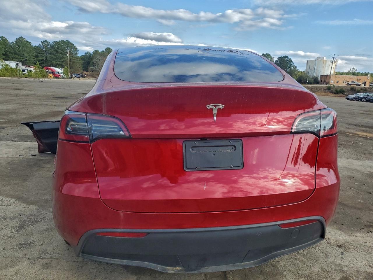 2024 Tesla Model Y - zdjęcie 6