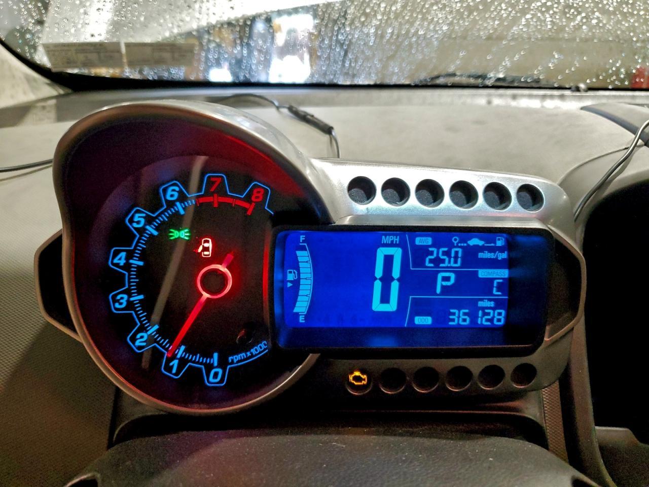 2013 Chevrolet Sonic - zdjęcie 9