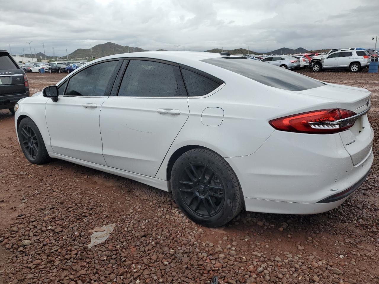 2017 Ford Fusion Se - zdjęcie 2