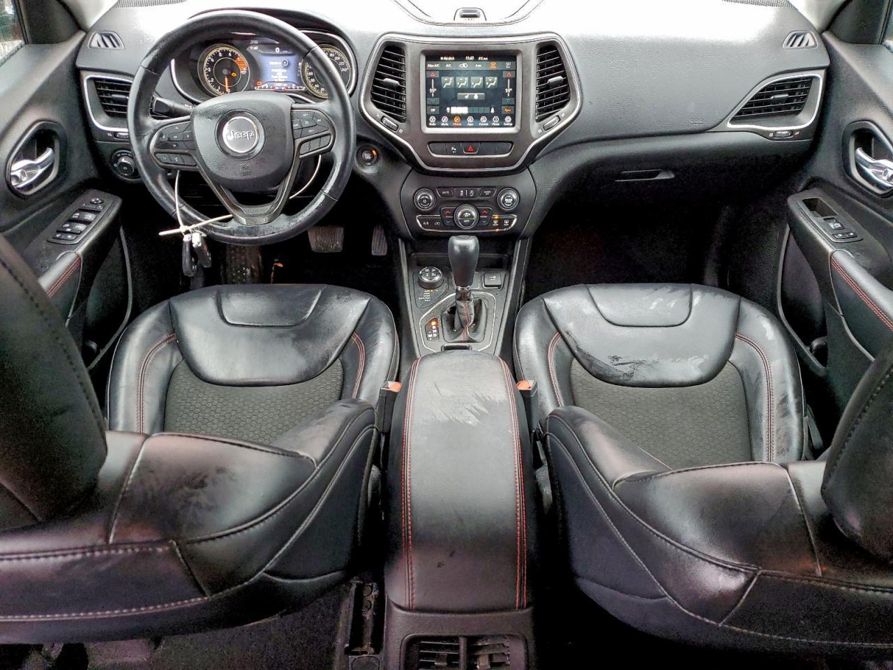 2021 Jeep Cherokee - zdjęcie 8