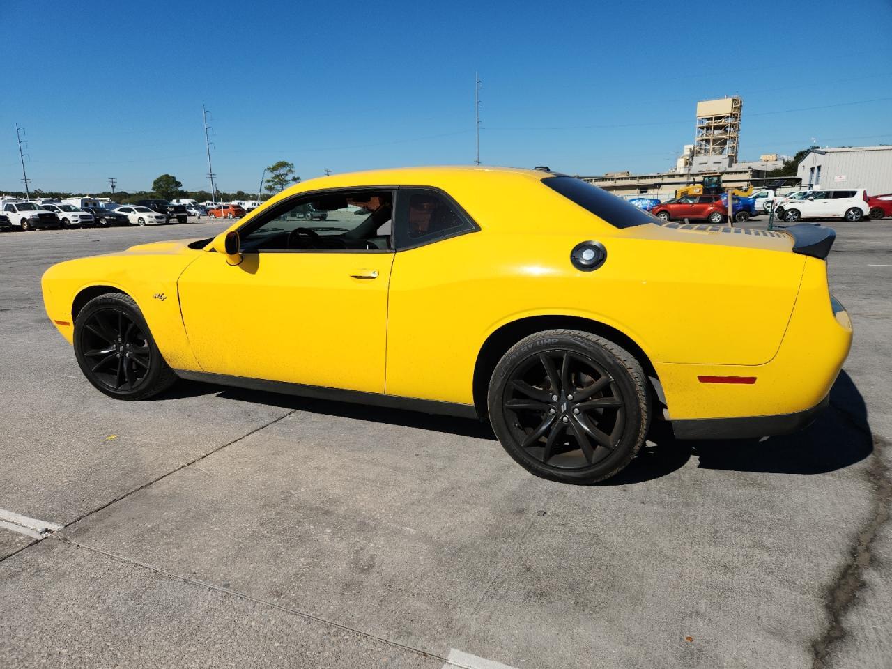 2018 Dodge Challenger - zdjęcie 2