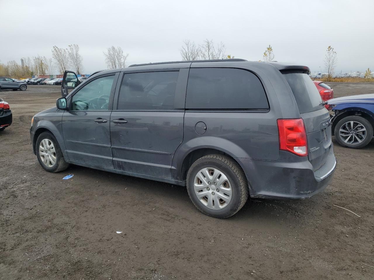 2017 Dodge Grand Caravan Se - zdjęcie 2