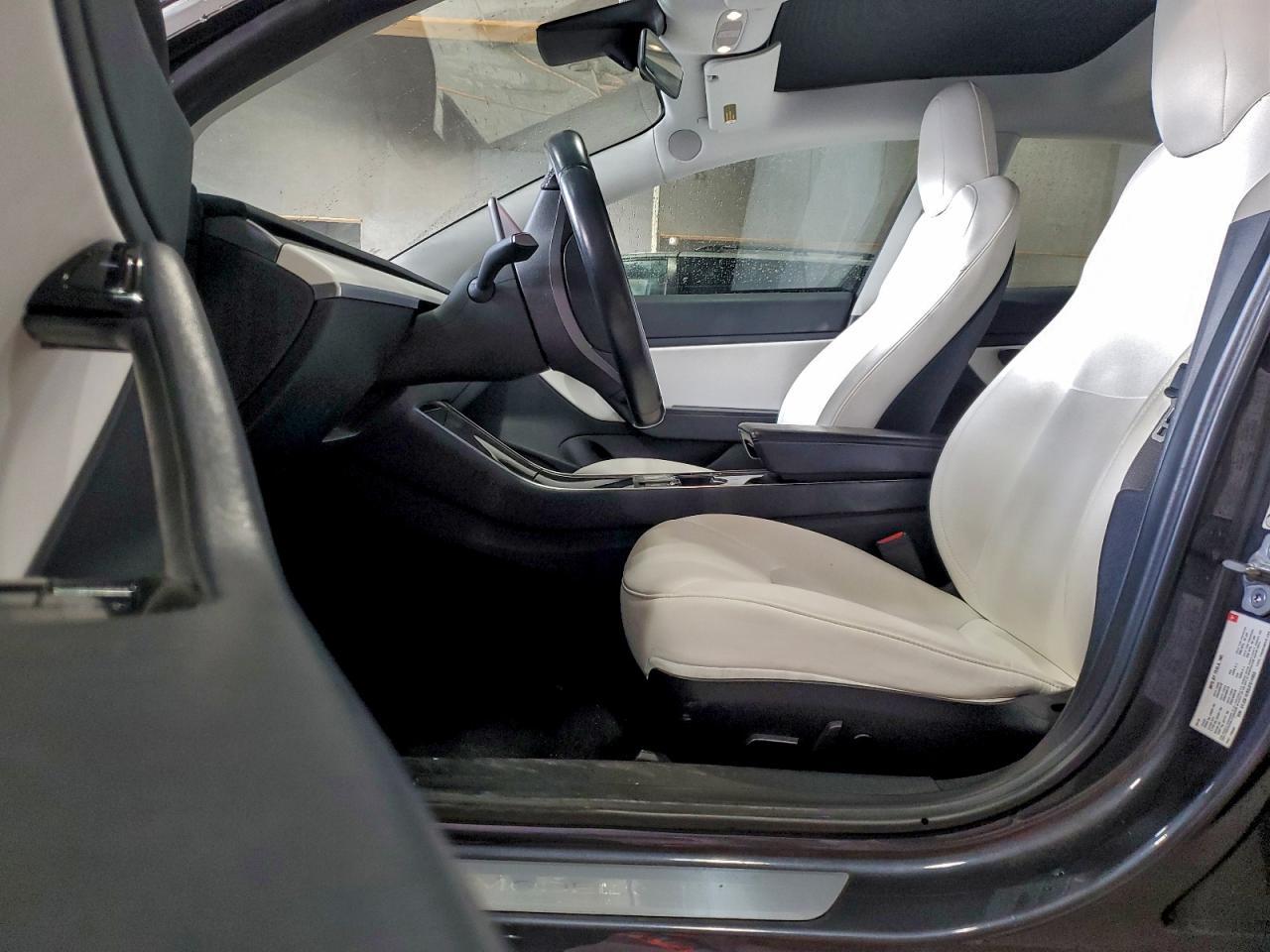 2018 Tesla Model 3 - zdjęcie 7